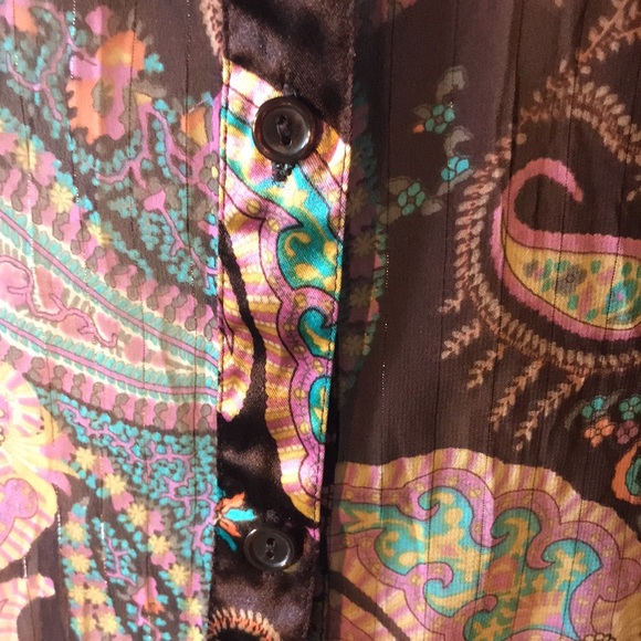 No Boundaries Paisley Blouse - Picture 6 of 7